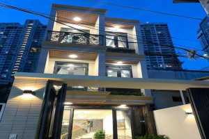 Nhà Phố Quận 7 Đường Hoàng Quốc Việt Hẻm Xe Hơi Khu Dân Cư Sầm Uất
