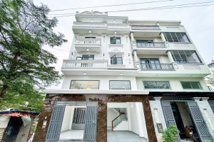 Bán Nhà Đường Lê Văn Lương Gần Trung Tâm Cách Quận 7, Nhà Ngang 8m Kiến Trúc Biệt Thự Mini