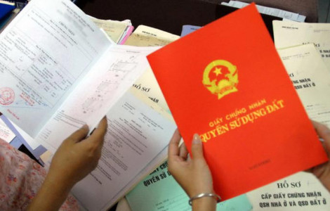 Mua đất không chính chủ: Mua cả rủi ro?